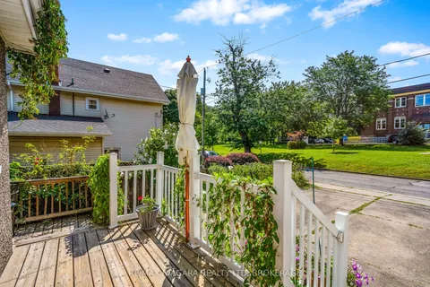 2 Carleton Street, ON L2V 2A3