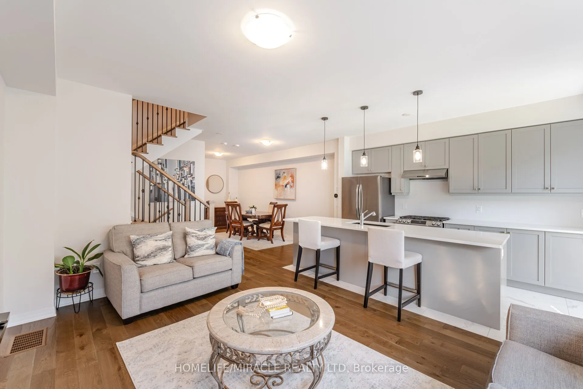 454 Adelaide Street, ON N0G 1A0