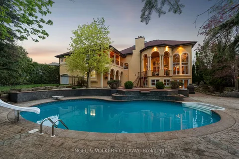 6 Cypress Gardens, ON K2S 1W5