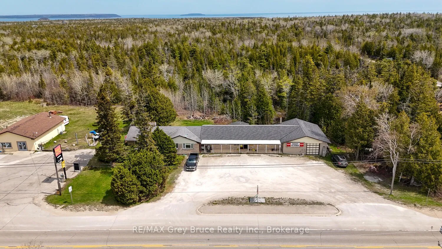 7382 Highway 6 N/A, ON N0H 2R0
