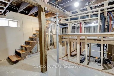 73 King Edward Street, ON N3L 2G9