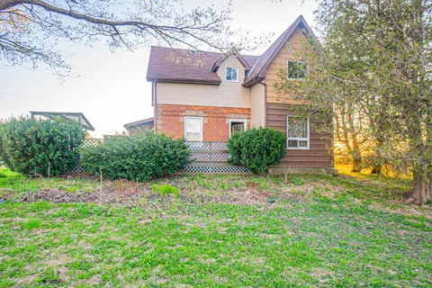 393330 County Road, ON L9W 0N1
