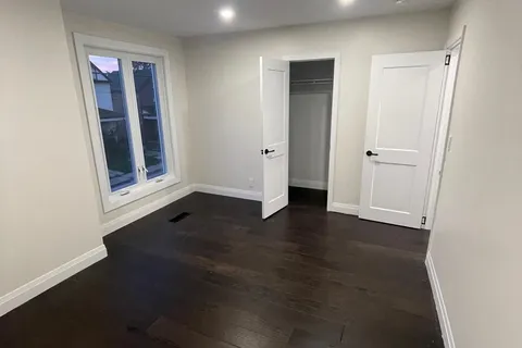 4 Minto Avenue, ON L8L 6E2