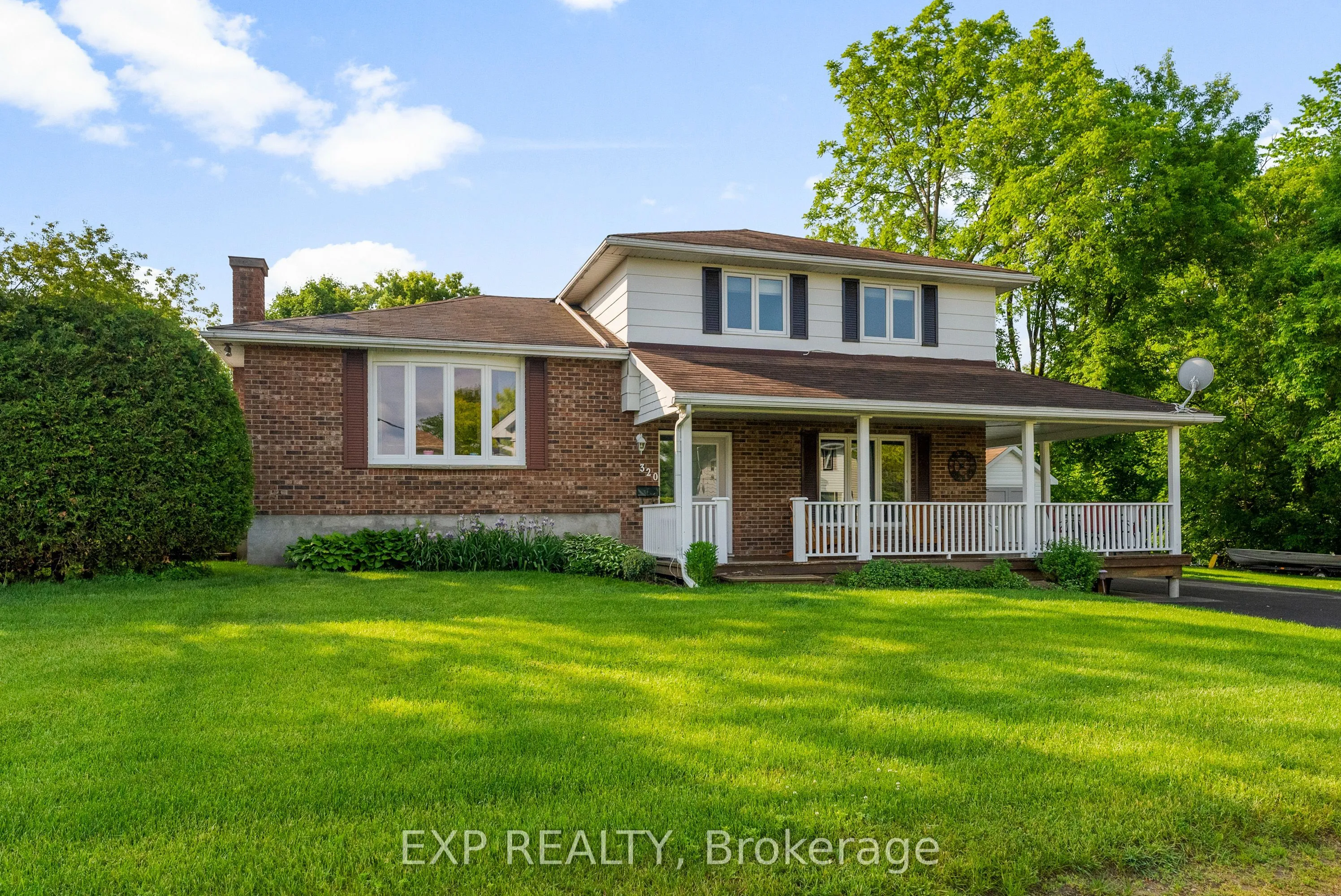 320 Francis Street, ON K7V 4L7