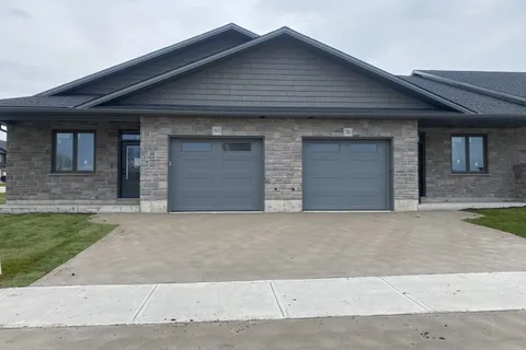 72 Mercedes Crescent, ON N2Z 1G8