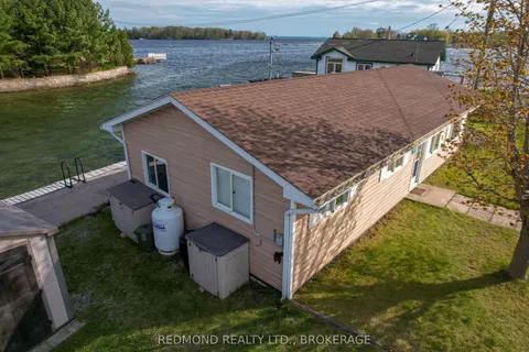 396 Howe Island Ferry Road, ON K7G 2V5