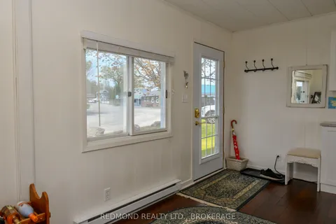 396 Howe Island Ferry Road, ON K7G 2V5