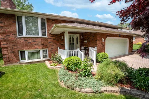 12 Fern Gate, ON L0S 1E4