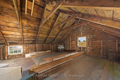 562 WAUPOOS ISLAND Lane, ON K0K 2T0