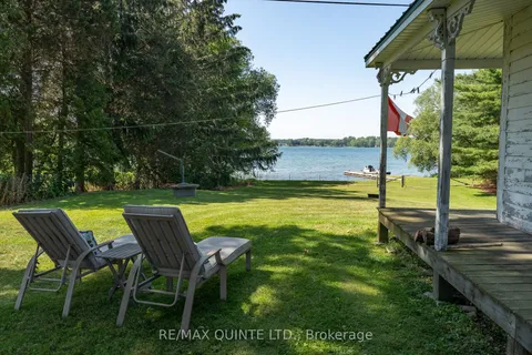 562 WAUPOOS ISLAND Lane, ON K0K 2T0