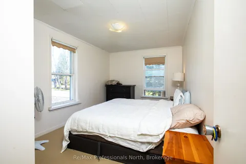 145 Front Street, ON P1L 1J7