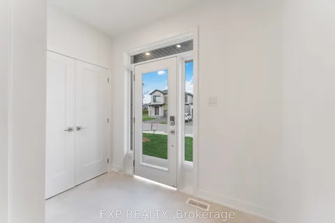 775 Ovation Grove, ON K1T 0X6