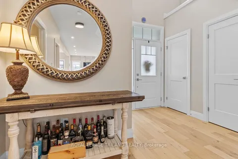 1592 Applerock Avenue, ON N6G 0X5