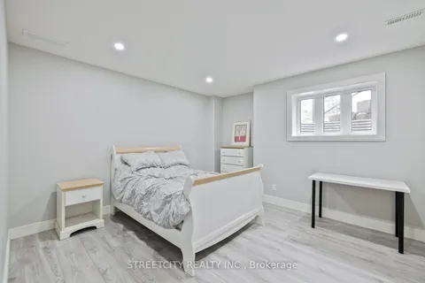 141 Baldwin Street, ON N4G 2K4
