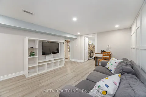 4 Greenview Street, ON N1E 2Y3