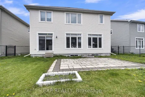132 Gracewood Crescent, ON K1T 0J5