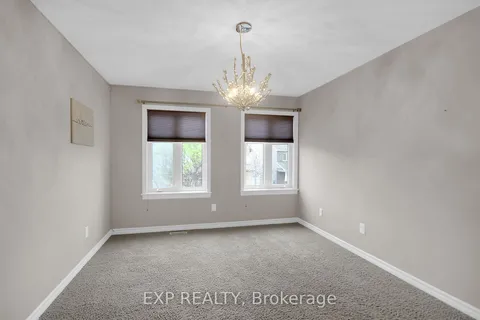 132 Gracewood Crescent, ON K1T 0J5