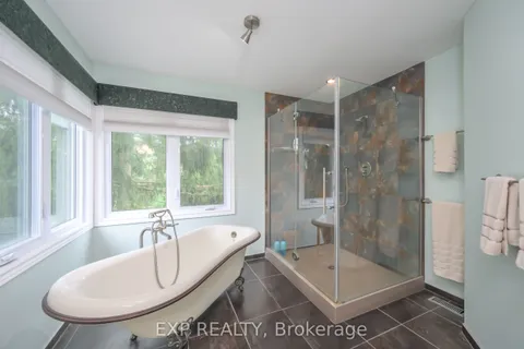 43 Glenridge Crescent, ON N6G 4W5