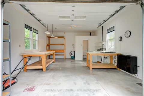 258 Douro Street, ON N5A 3S3