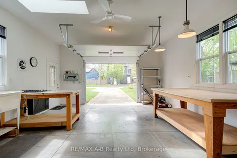 258 Douro Street, ON N5A 3S3