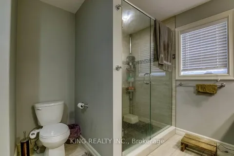 1364 THORNLEY Street, ON N6K 0G7