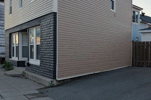 166 Montreal Road, ON K6H 1B3