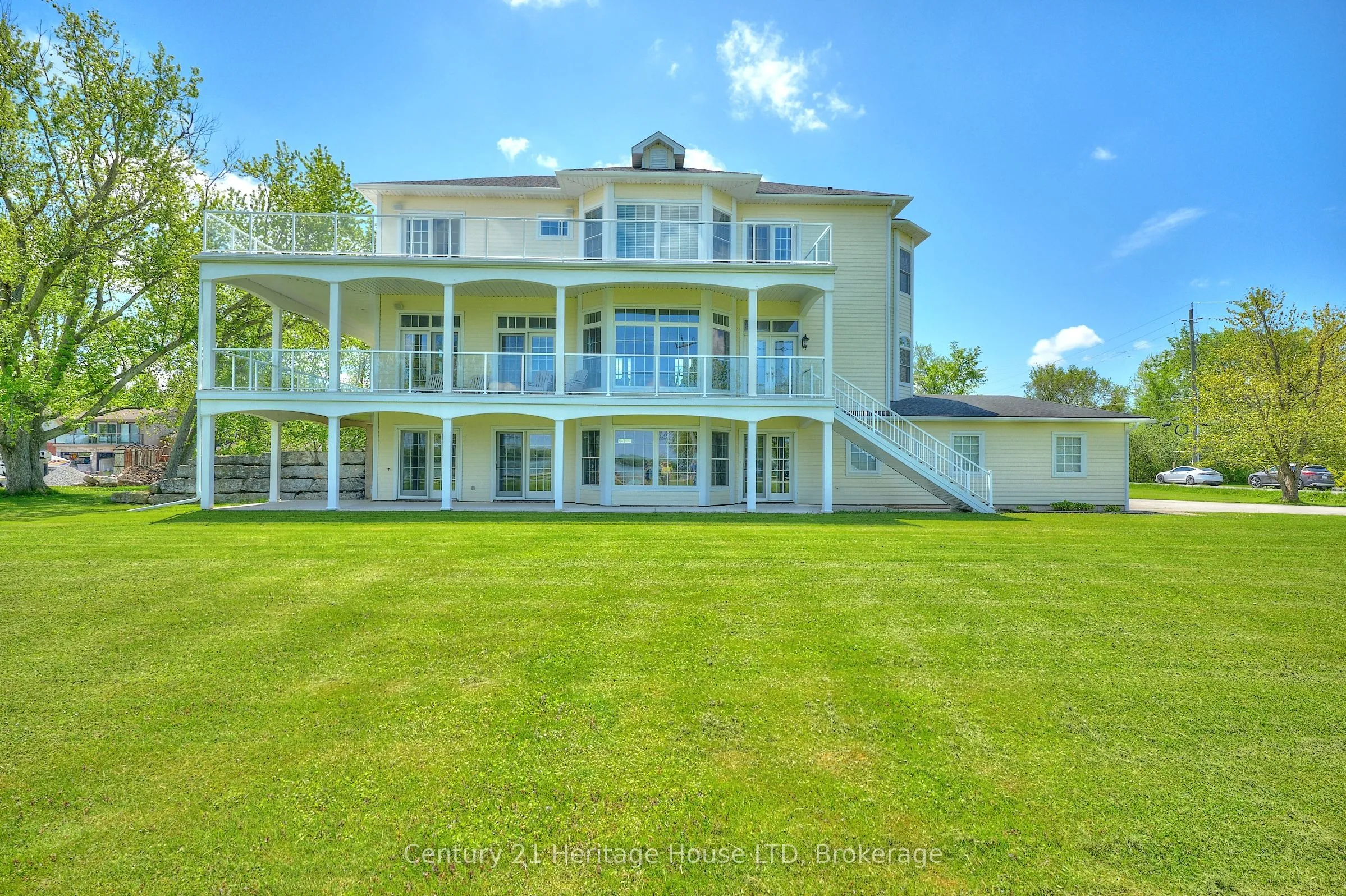 4069 Niagara River Parkway Parkway, Fort Erie, ON L0S 1S0