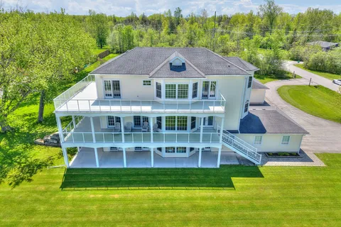 4069 Niagara River Parkway Parkway, Fort Erie, ON L0S 1S0