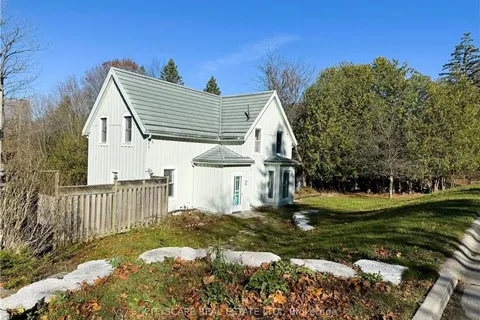 180 Carroll Street, ON N0B 2K0