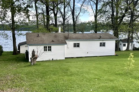 32 Quinte View Road, ON K0H 1G0
