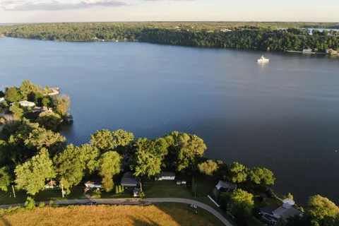 32 Quinte View Road, ON K0H 1G0