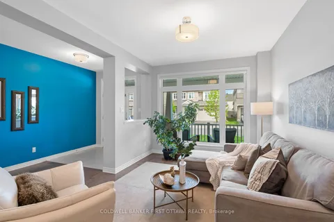 320 Brambling Way, Barrhaven, ON K2J 6E4