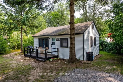 21 Oriole Road, ON K0M 1N0