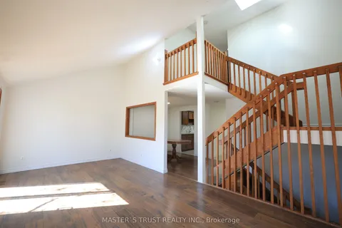 559 Edinburgh Road, Guelph, ON N1G 4E7