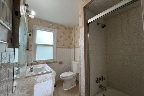 359 Randolph Avenue, ON N9B 2T4