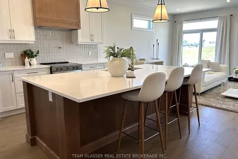 6 Sullivan Street, ON N0M 1T0