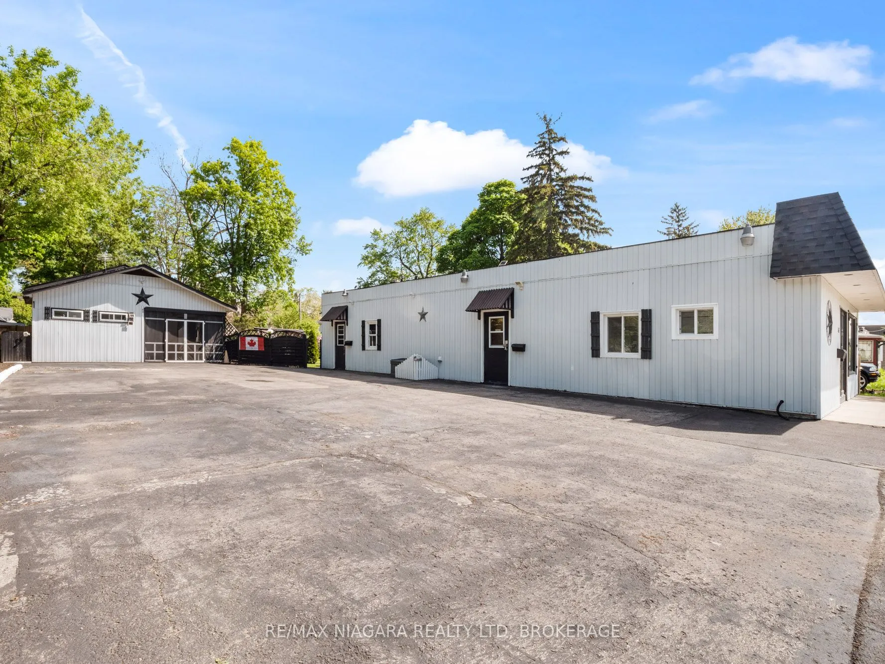61 Queen Street, Fort Erie, ON L2A 1T7