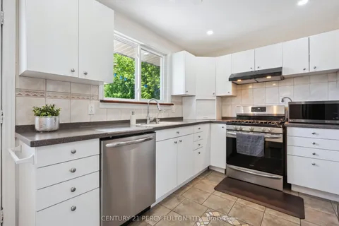 595 Northgate Avenue, Waterloo, ON N2L 4R1