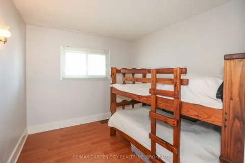 144 McAlpine Avenue, ON L3B 1T6