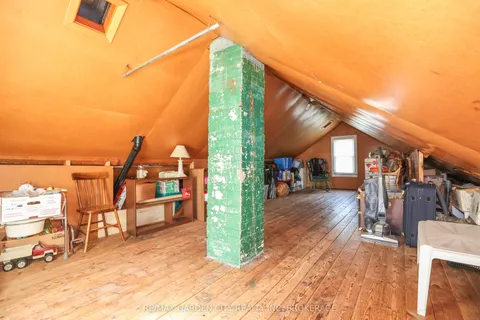 144 McAlpine Avenue, ON L3B 1T6