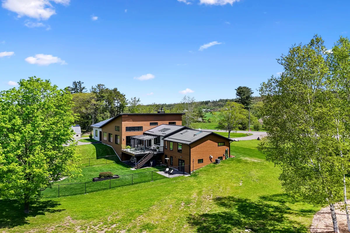 4566 Harwood Road, ON K0K 1C0