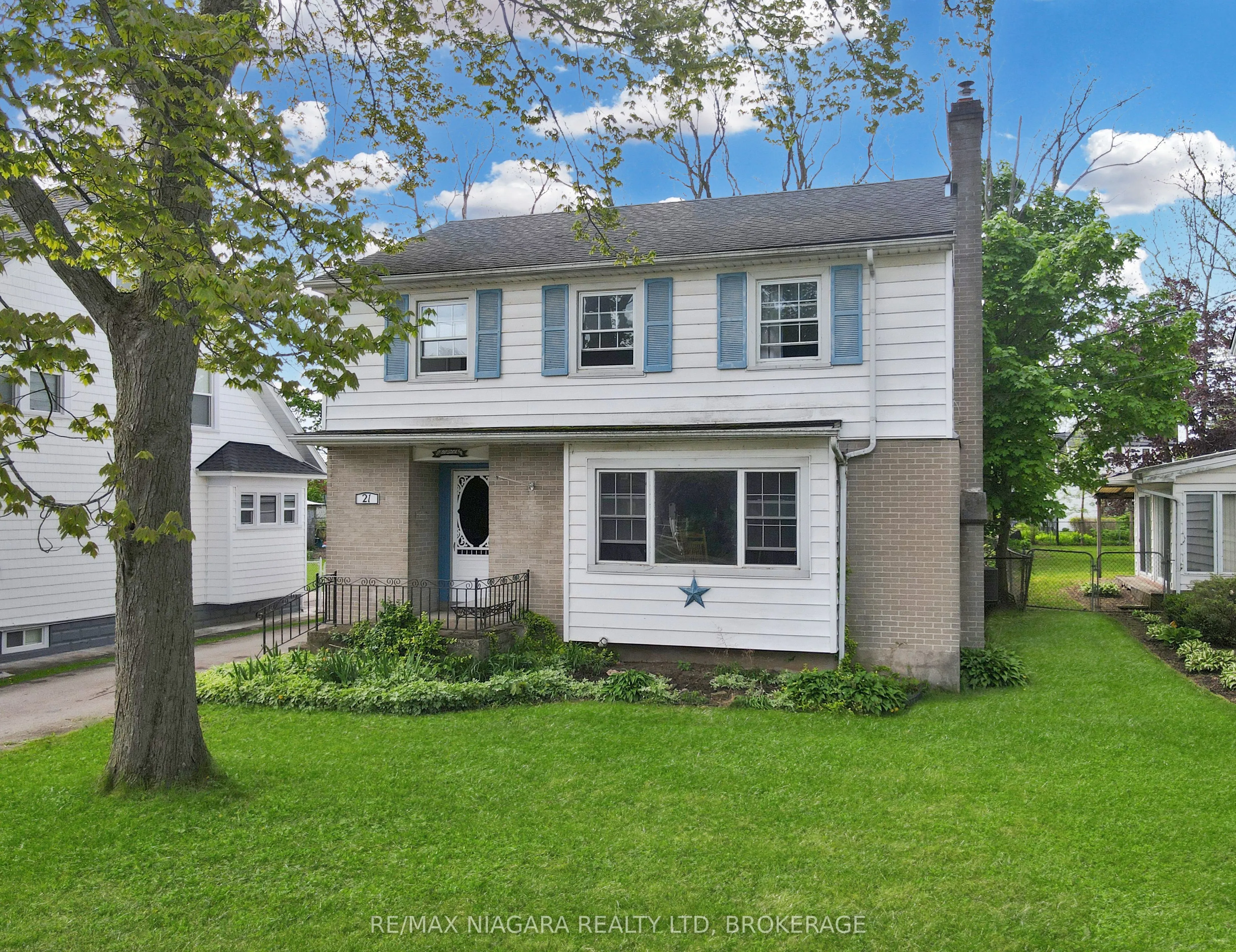 21 Highland Avenue, ON L2A 2X6