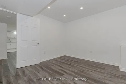 32 Nanaimo Crescent, ON L8E 0C9