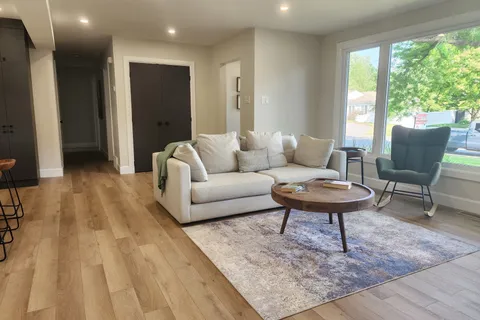 1409 Leonard Avenue, ON K6J 1M9