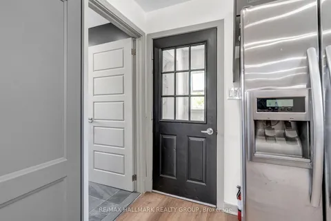 334-336 Eleventh Street, ON K6H 2Y7
