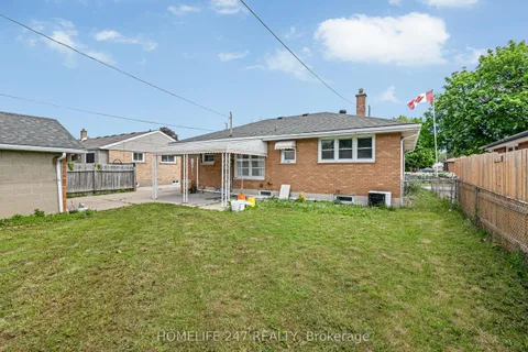 951 Riverdale Avenue, ON N8S 4C4