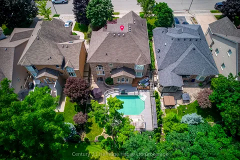 16 Sweetman Drive, ON L9H 7N6