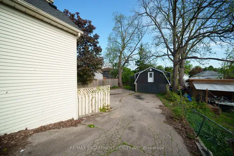 294 Darling Street, ON N3S 3X8