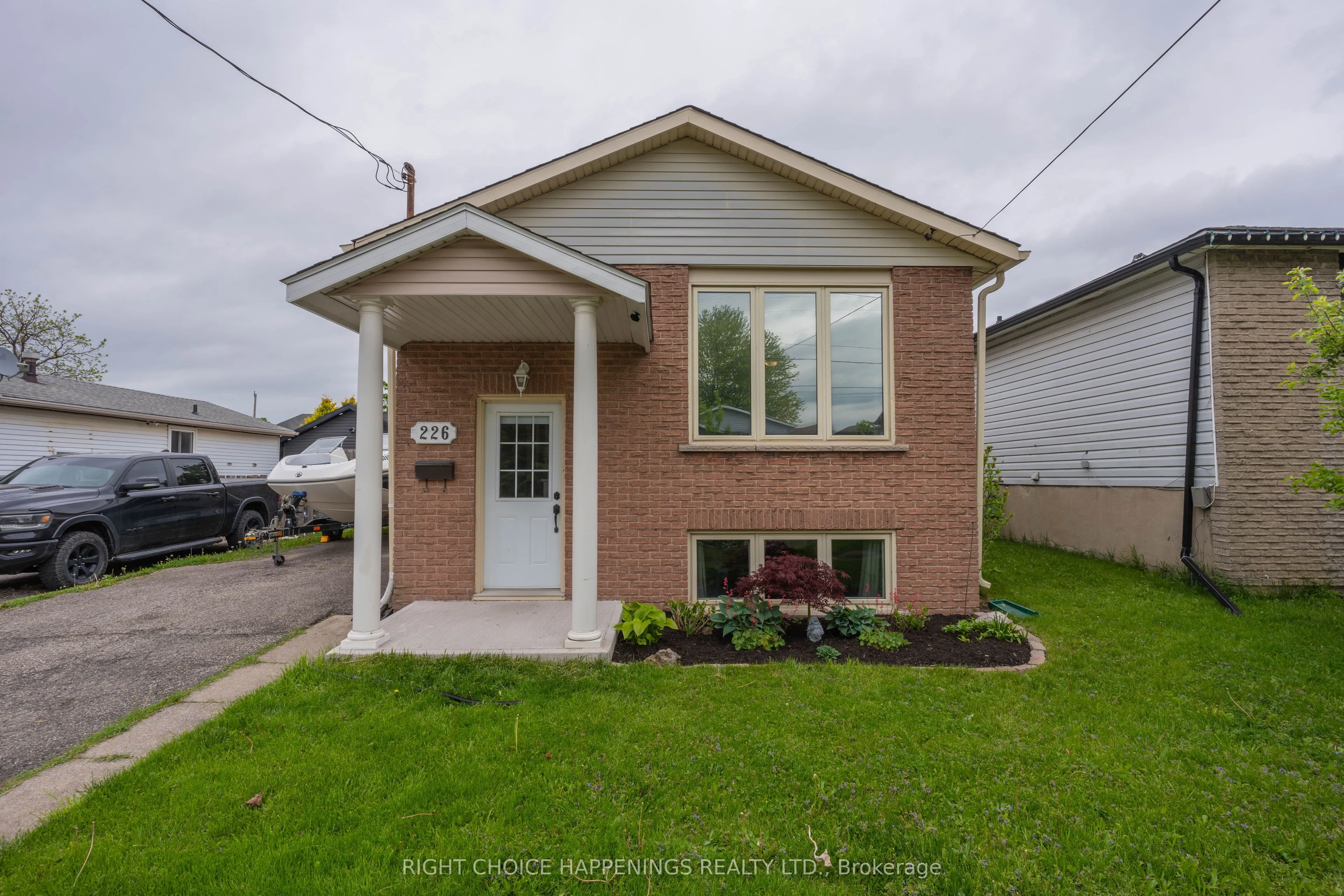 226 Queen Street, ON L2V 3P5