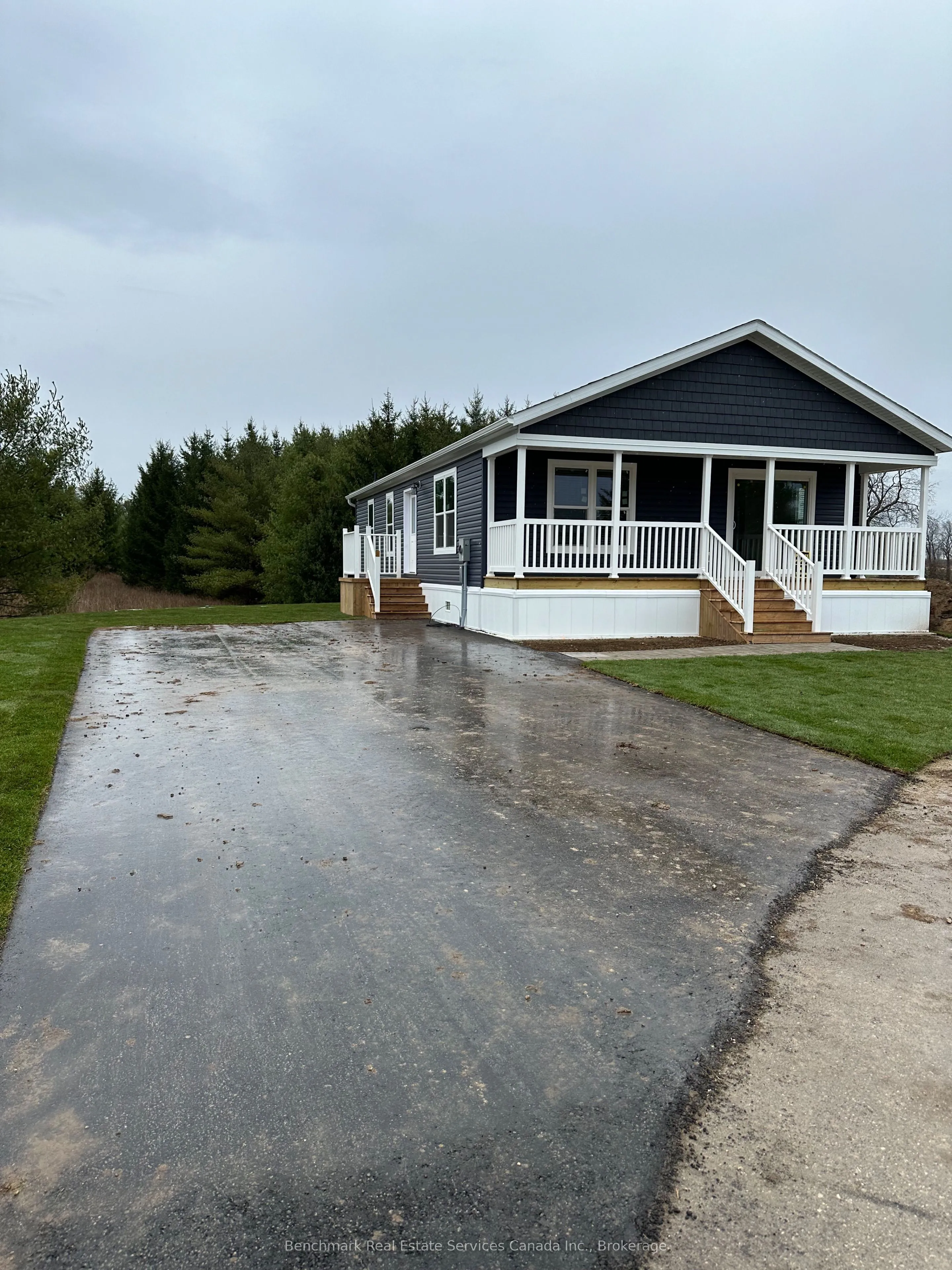 210 Spruce Drive, ON N4N 3B8